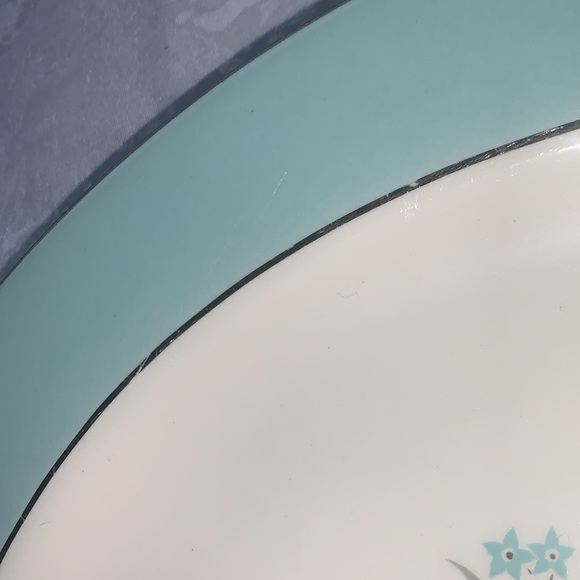 0327 Sevron Blue Lace 13.5” Oval Serving Platter - Picture 3 of 6